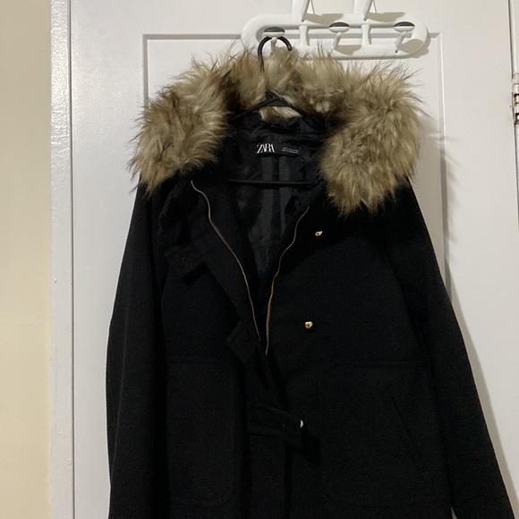 Zara black short coat with detachable fur on hoodie - Picture 3 of 5